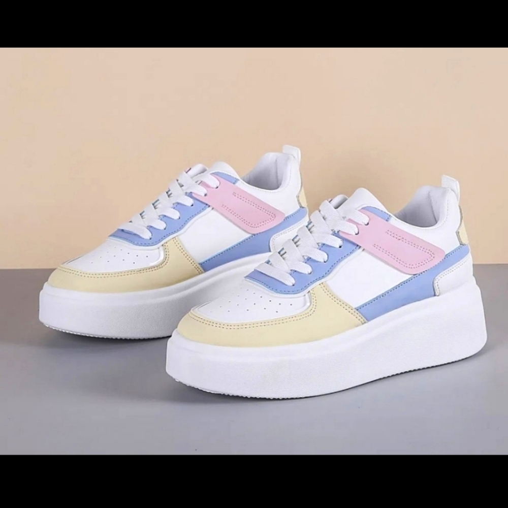 Color Block Flatform Sneakers